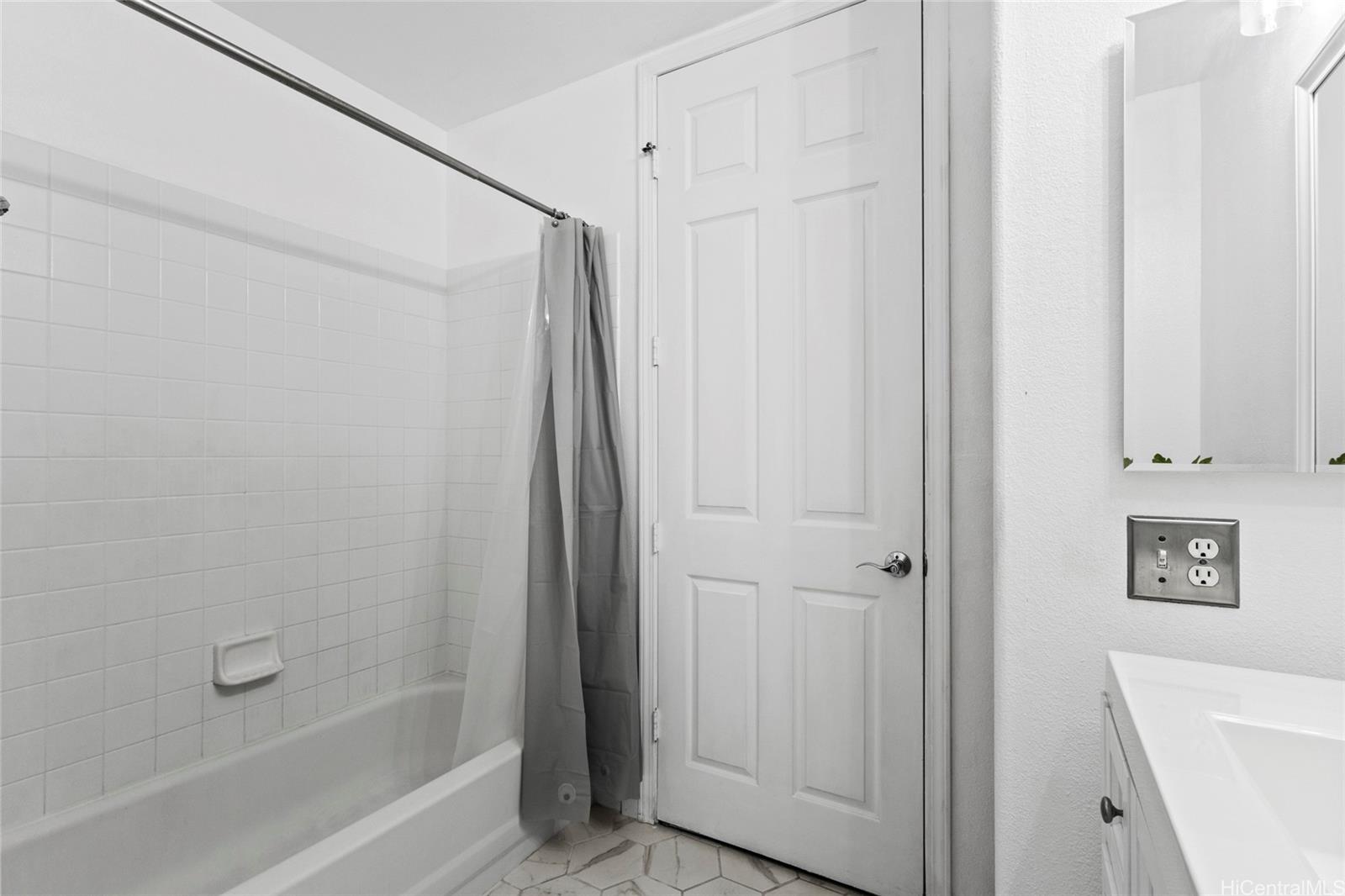 Terraces At Launani Valley condo # P203, Mililani, Hawaii - photo 15 of 22