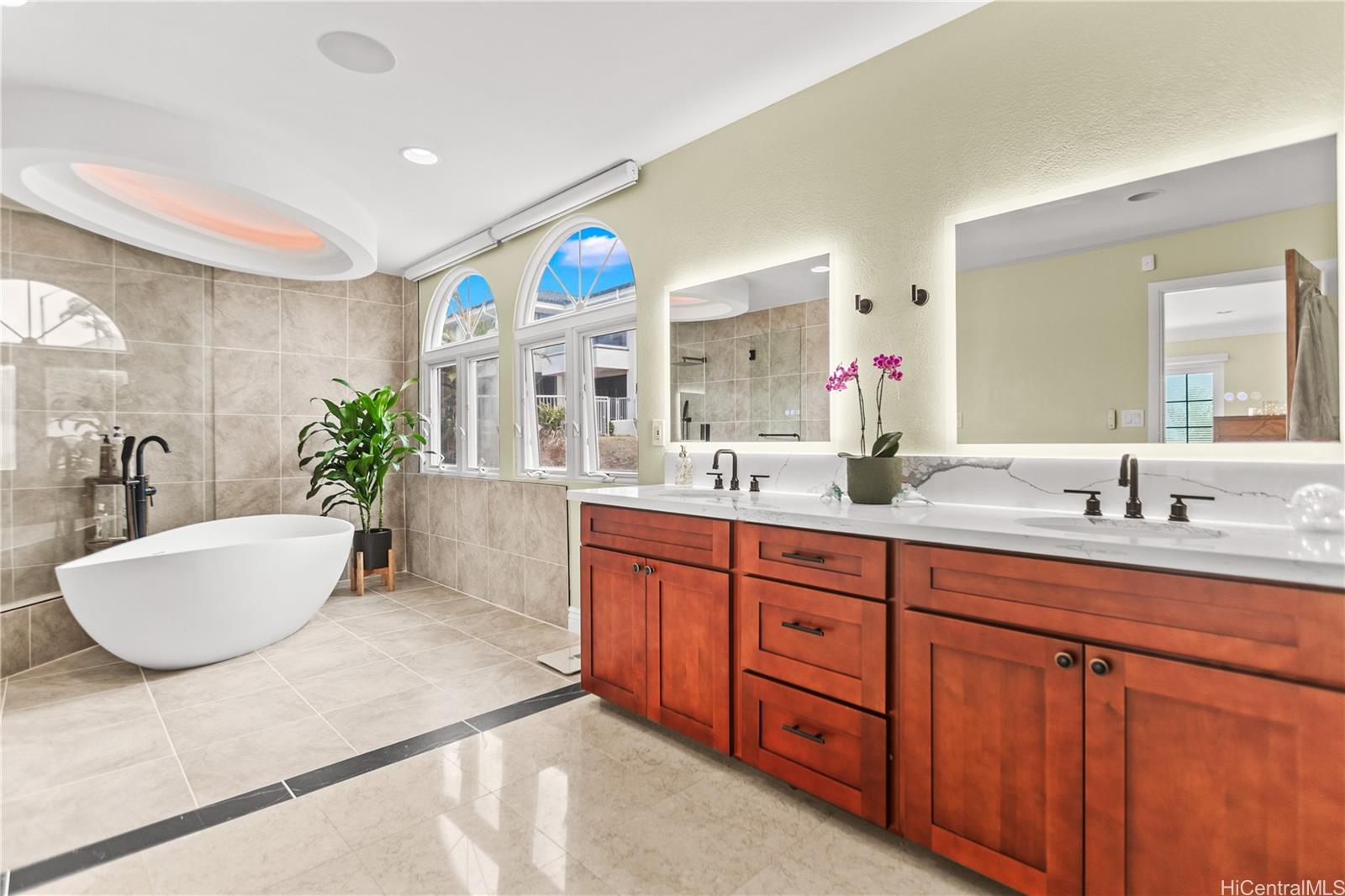 96  Moaniala Place Hawaii Loa Ridge, Diamond Head home - photo 13 of 25