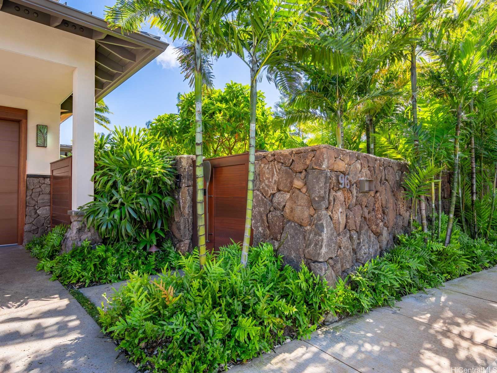 96  Niuiki Circle Niu Beach, Diamond Head home - photo 23 of 25