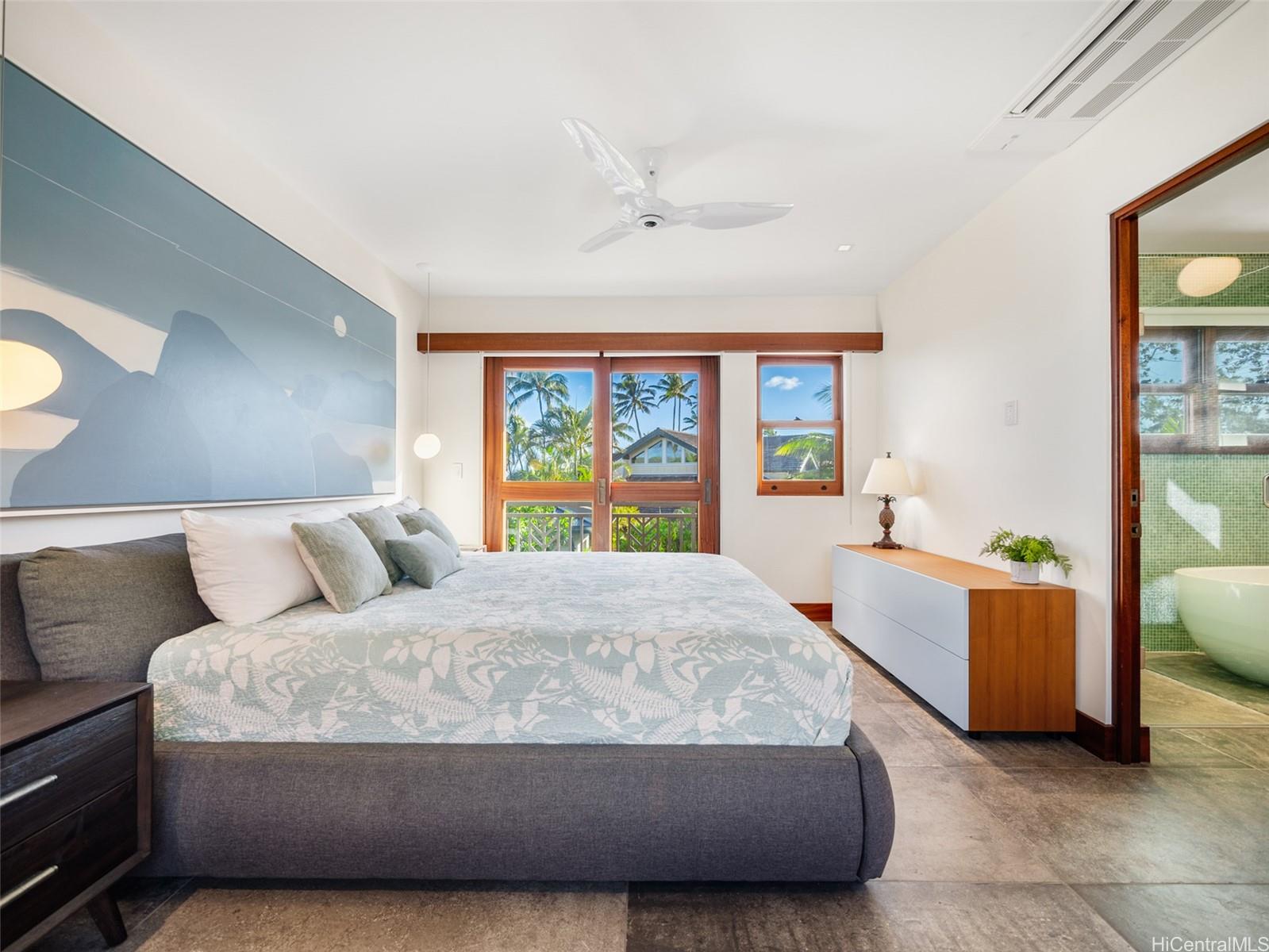96  Niuiki Cir Niu Beach, Diamond Head home - photo 12 of 25