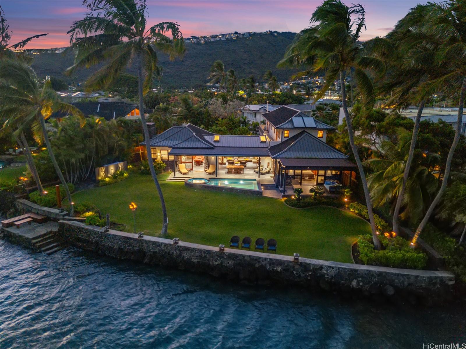 96  Niuiki Cir Niu Beach, Diamond Head home - photo 14 of 25