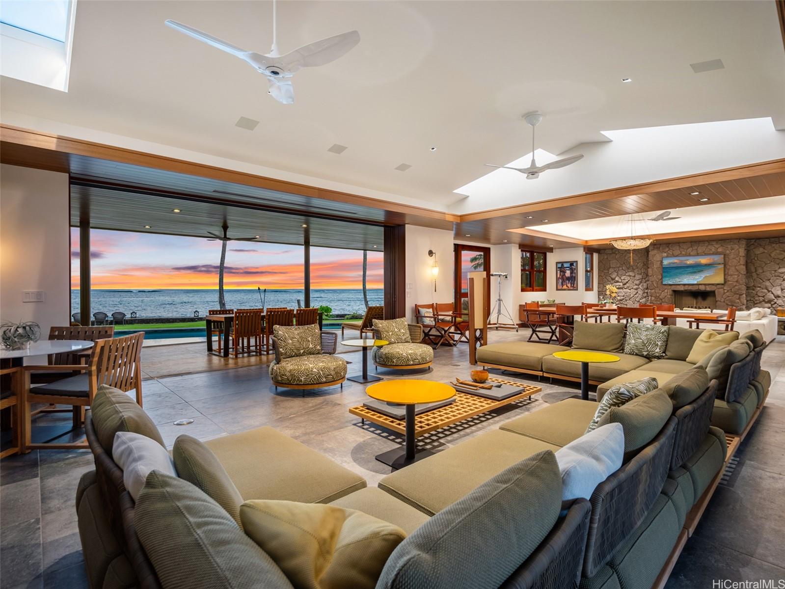 96  Niuiki Cir Niu Beach, Diamond Head home - photo 15 of 25