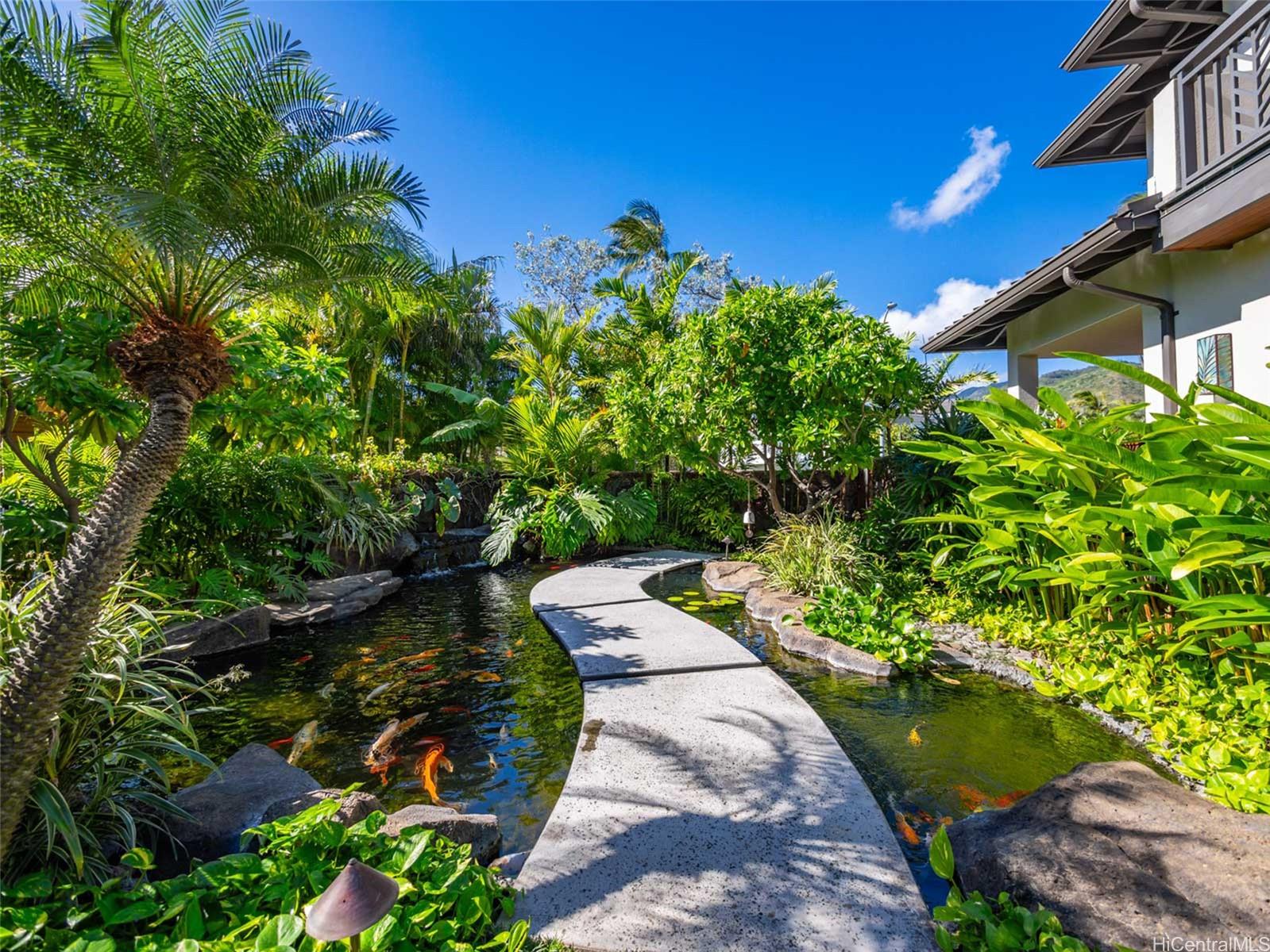 96  Niuiki Cir Niu Beach, Diamond Head home - photo 23 of 25