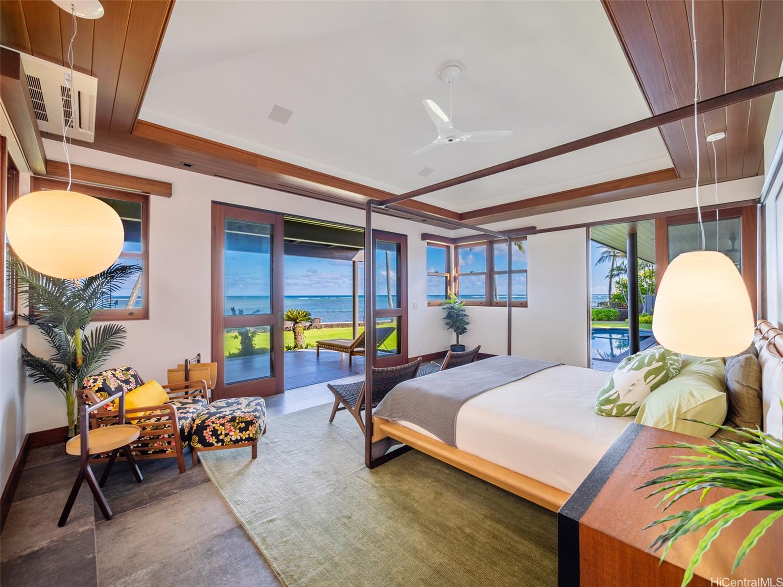 96  Niuiki Cir Niu Beach, Diamond Head home - photo 7 of 25