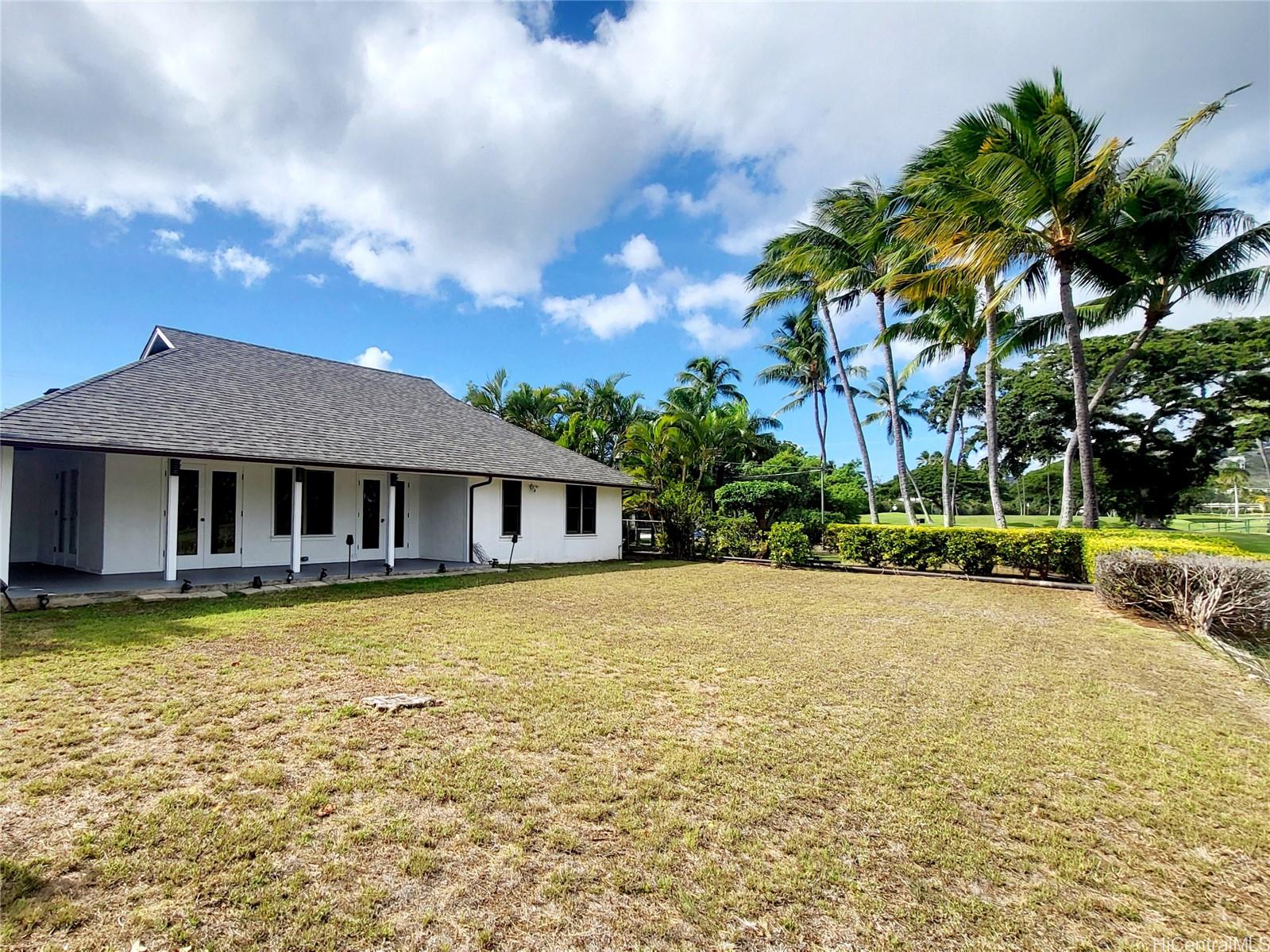 961 Kealaolu Ave Honolulu - Rental - photo 4 of 25