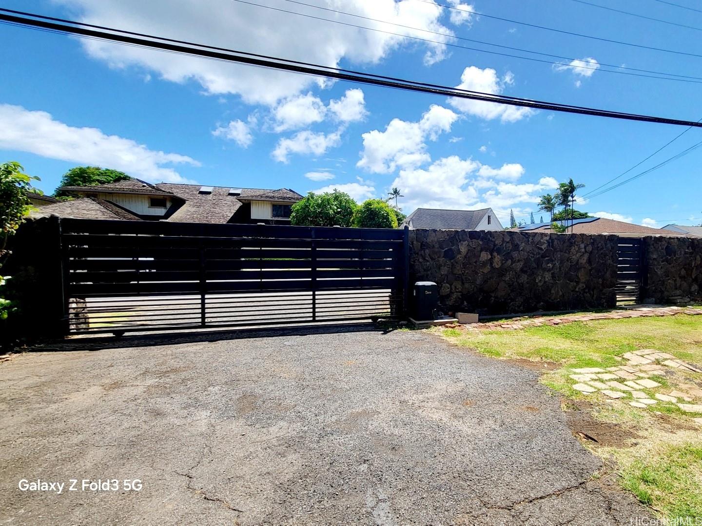 961 Kealaolu Ave Honolulu - Rental - photo 10 of 25