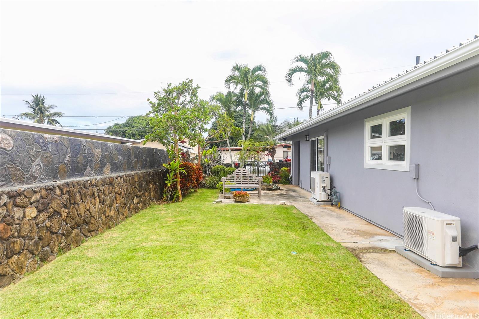 962  Alahaki Street Enchanted Lake, Kailua home - photo 20 of 25