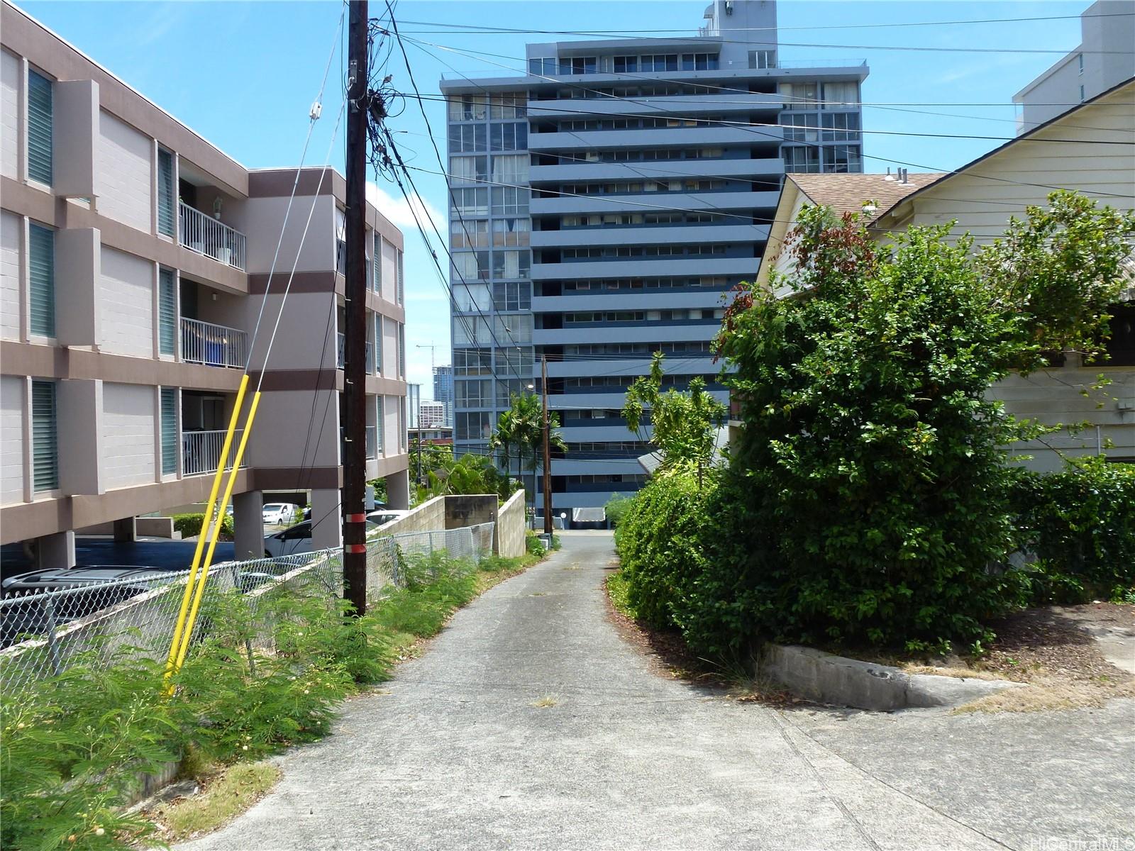 962 Spencer St HONOLULU - Multi-family - photo 5 of 5