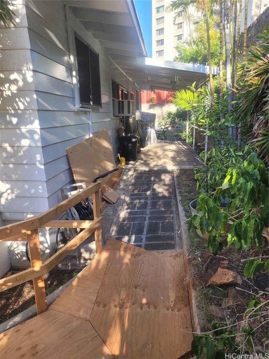 962 Spencer Street Honolulu - Multi-family - photo 5 of 10