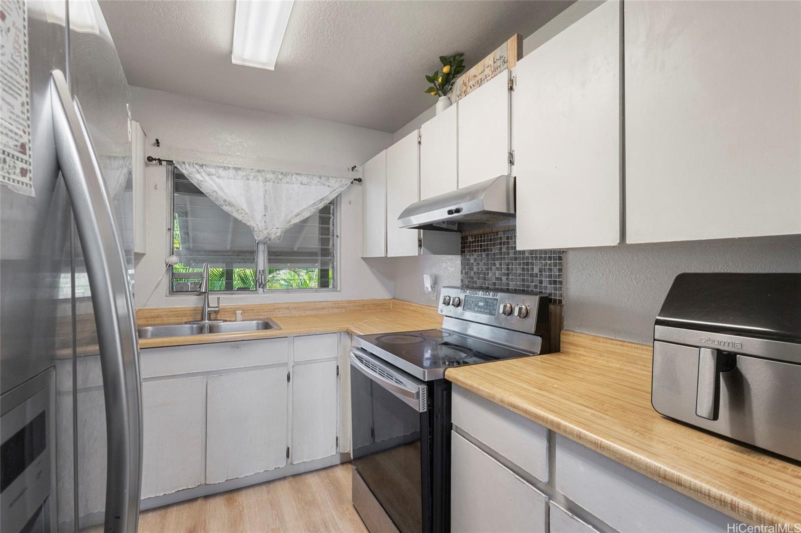 College Gardens 1 condo # 118, Pearl City, Hawaii - photo 2 of 20