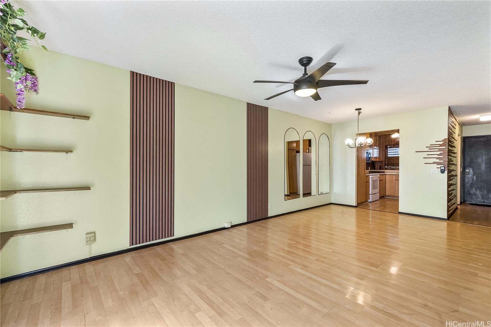 96-214 Waiawa Road townhouse # 85, Pearl City, Hawaii - photo 2 of 10