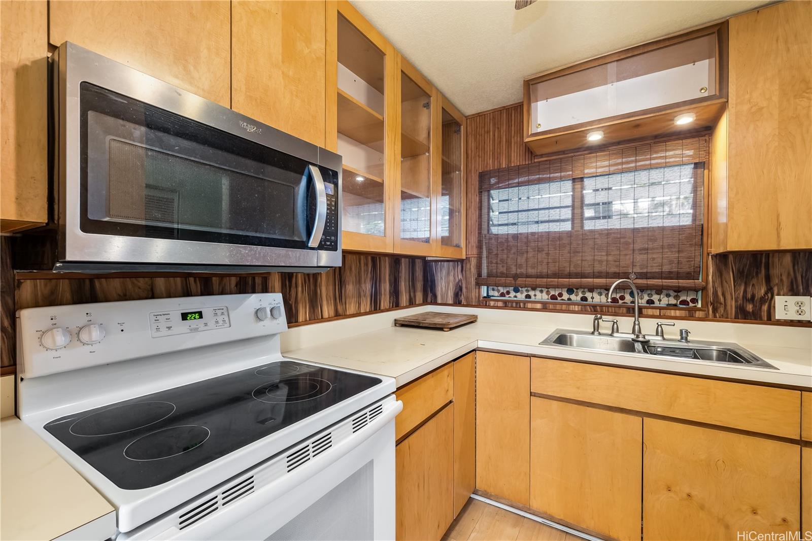 96-214 Waiawa Road townhouse # 85, Pearl City, Hawaii - photo 5 of 10