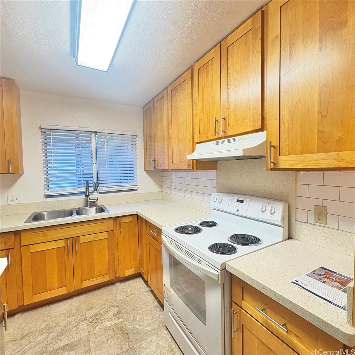 College Gardens 1 condo # 75, Pearl City, Hawaii - photo 2 of 23