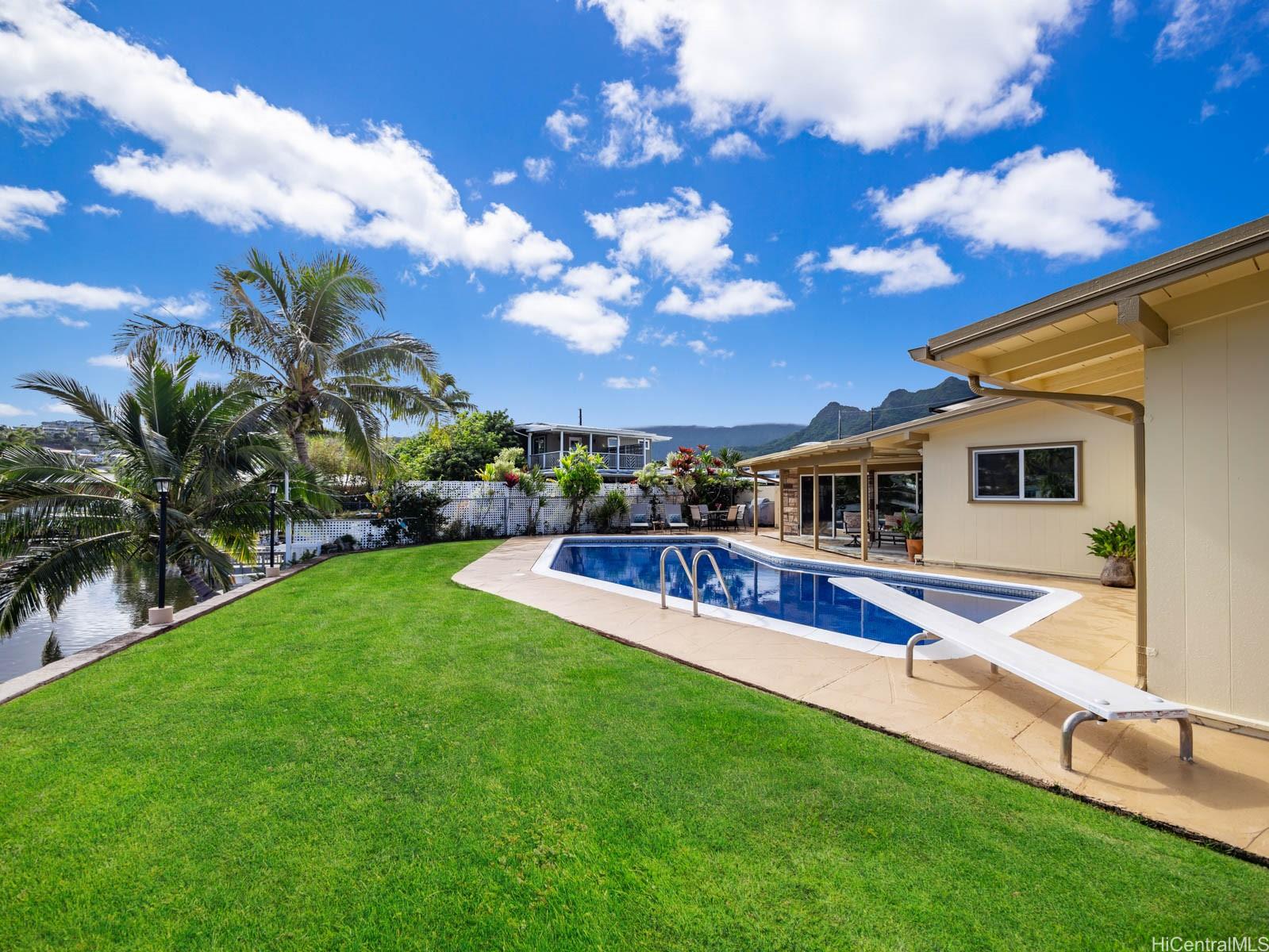 964  Iopono Loop Enchanted Lake, Kailua home - photo 19 of 25