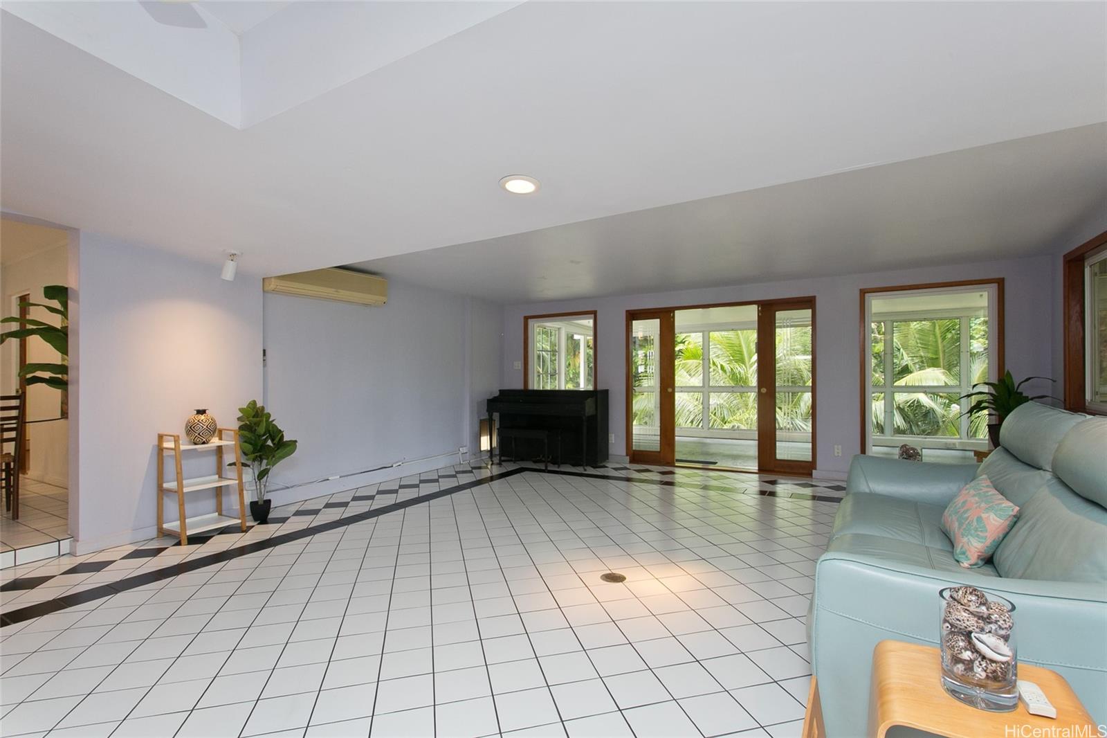 969  Lunahooko Place Maunawili, Kailua home - photo 6 of 25