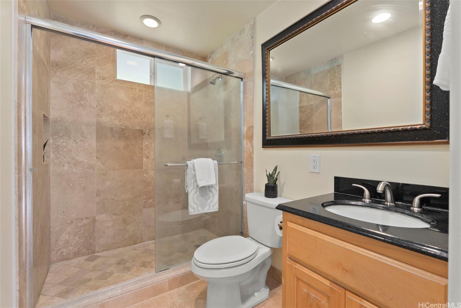 976  Kalawai Place Enchanted Lake, Kailua home - photo 11 of 25