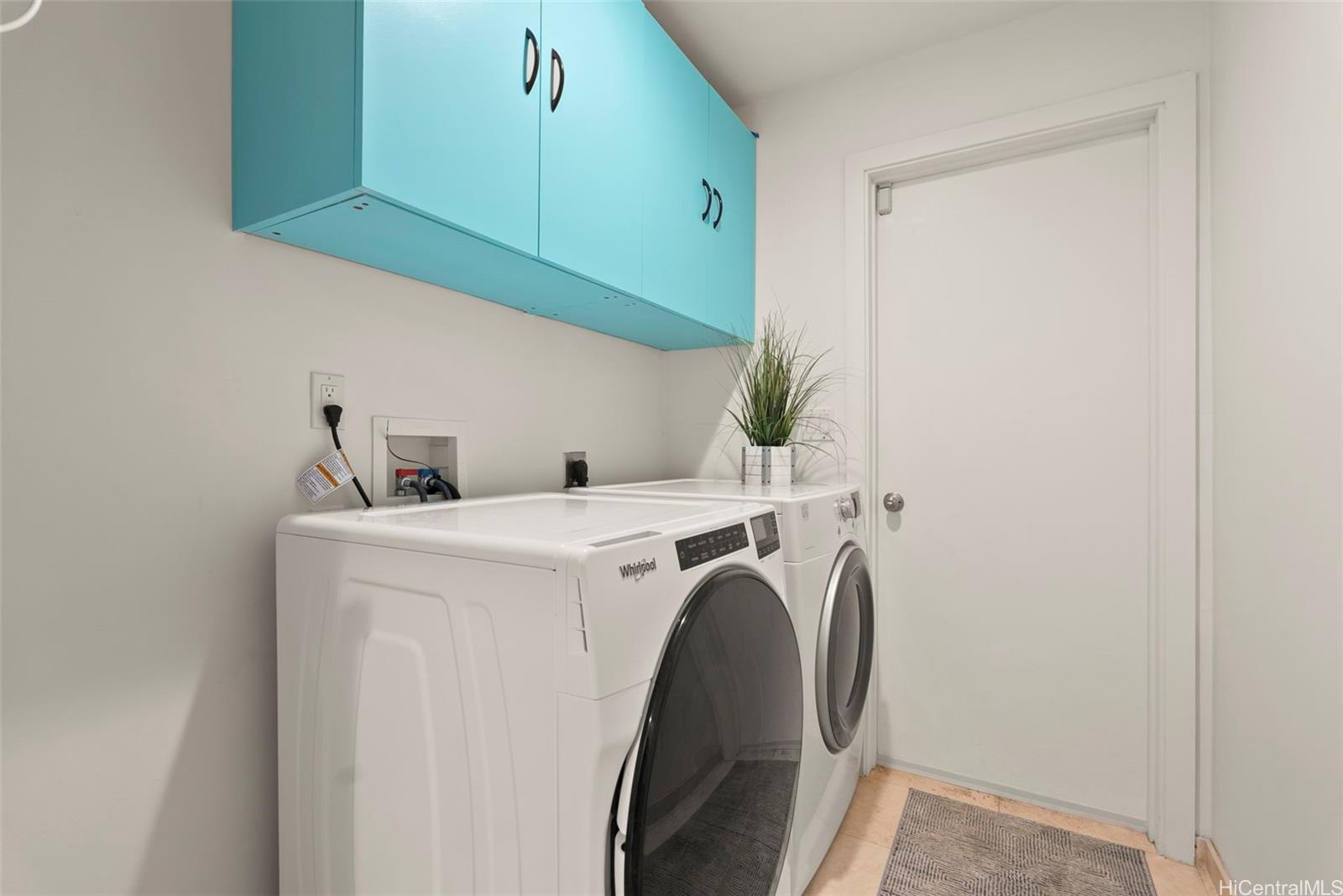 976  Kalawai Place Enchanted Lake, Kailua home - photo 12 of 25