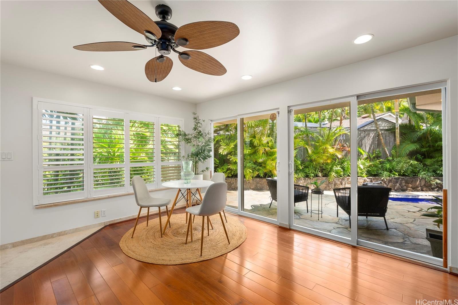 976  Kalawai Place Enchanted Lake, Kailua home - photo 13 of 25