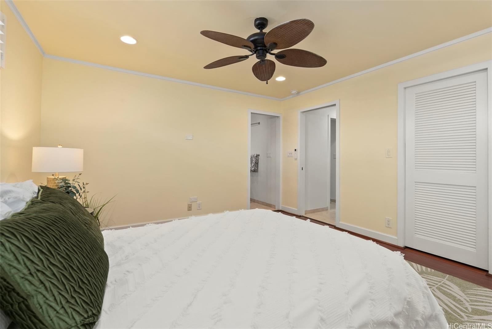 976  Kalawai Place Enchanted Lake, Kailua home - photo 10 of 25