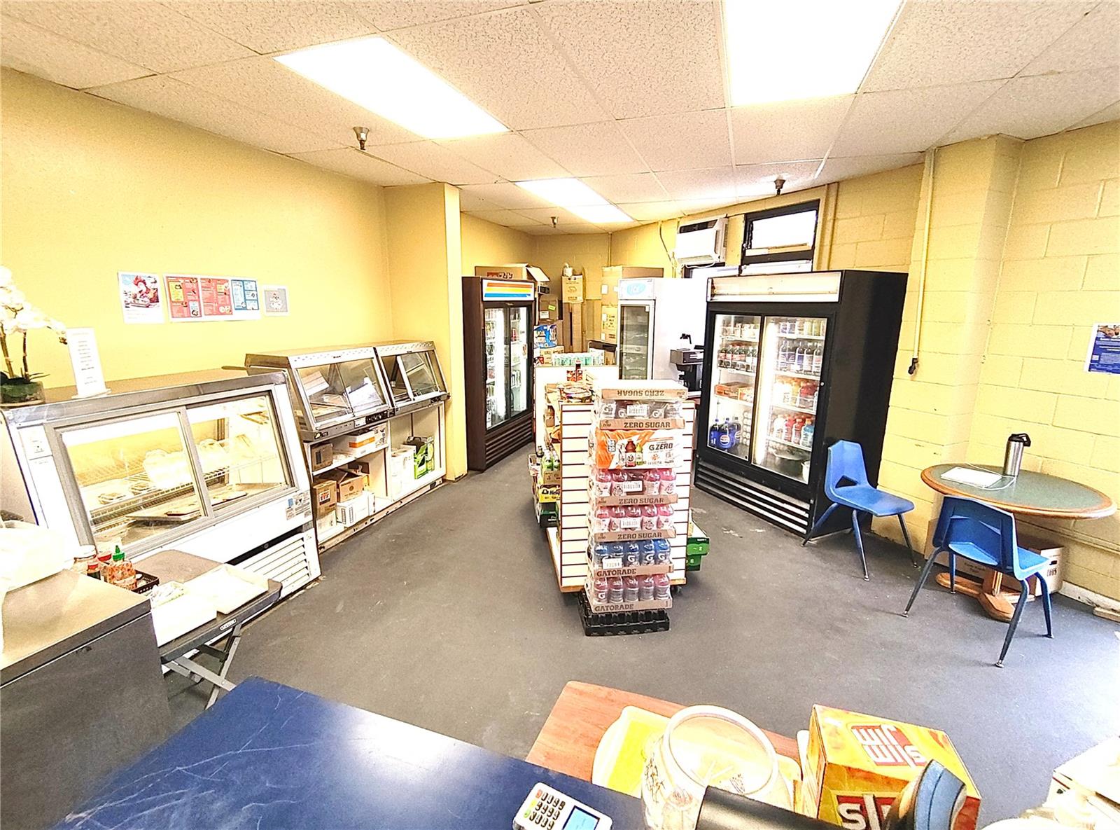 98-023 Hekaha St Waimalu  - photo 3 of 10