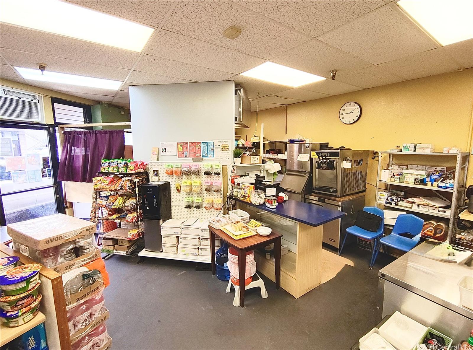 98-023 Hekaha St Waimalu  - photo 5 of 10