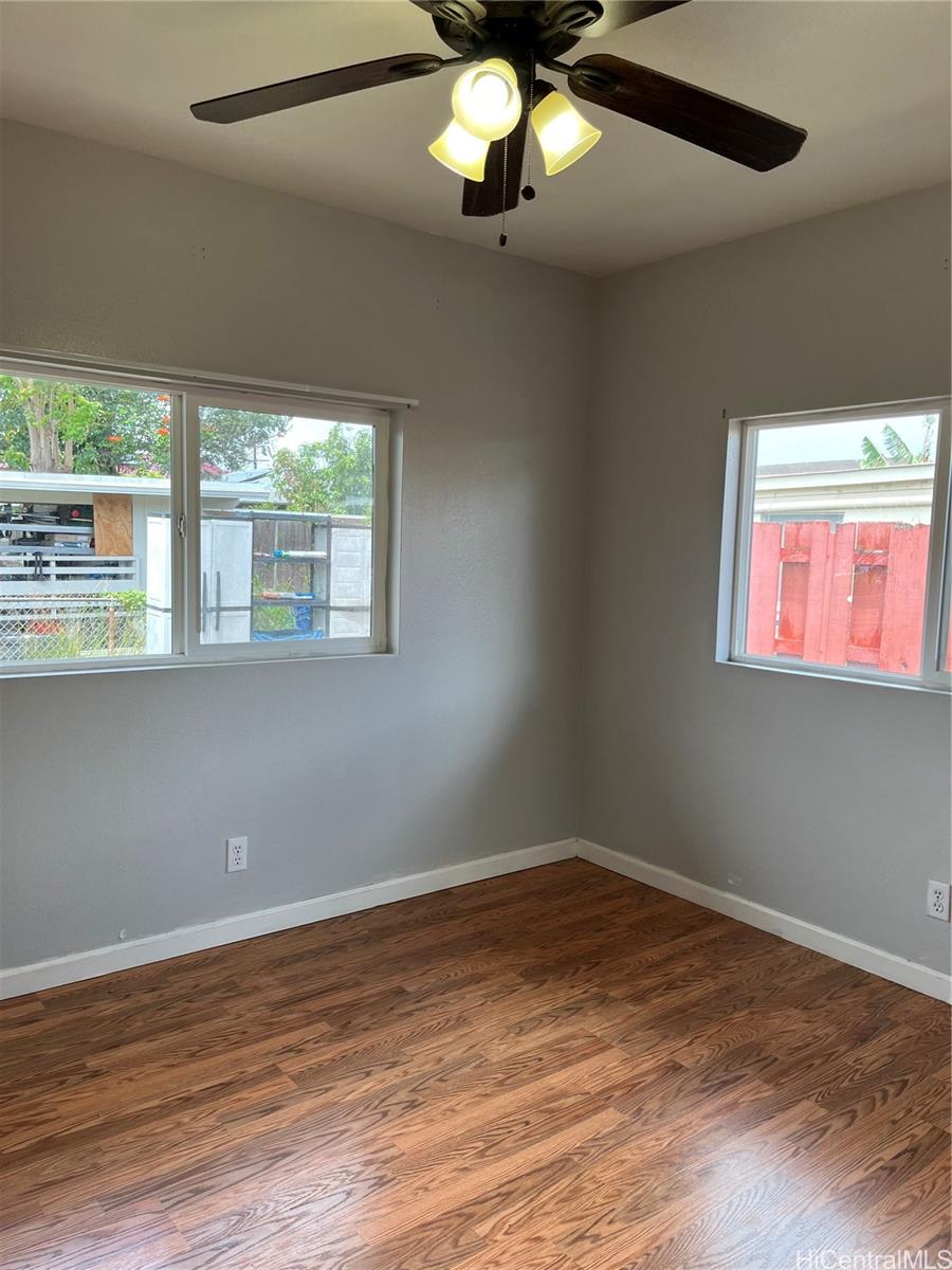 98-042 Lokowai Street Aiea - Rental - photo 7 of 11