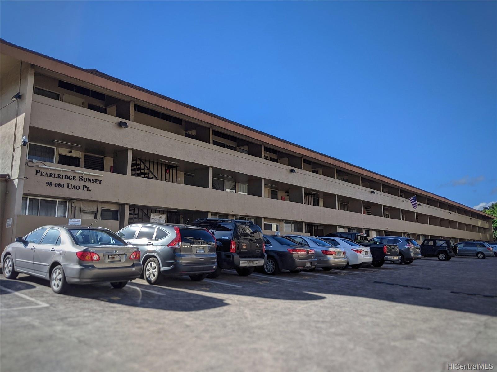 Pearlridge Sunset C6, 98080 Uao Place, Aiea Pearlridge
