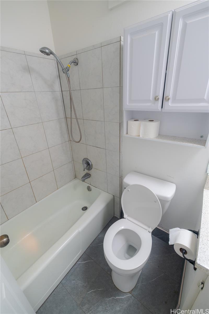 Pearlridge Sunset condo # C9, Aiea, Hawaii - photo 14 of 22