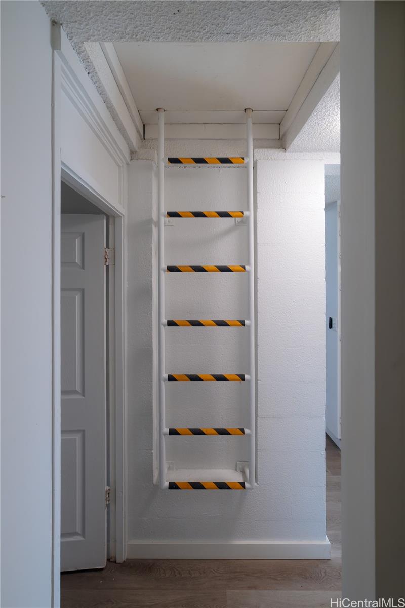 Pearlridge Sunset condo # C9, Aiea, Hawaii - photo 15 of 22