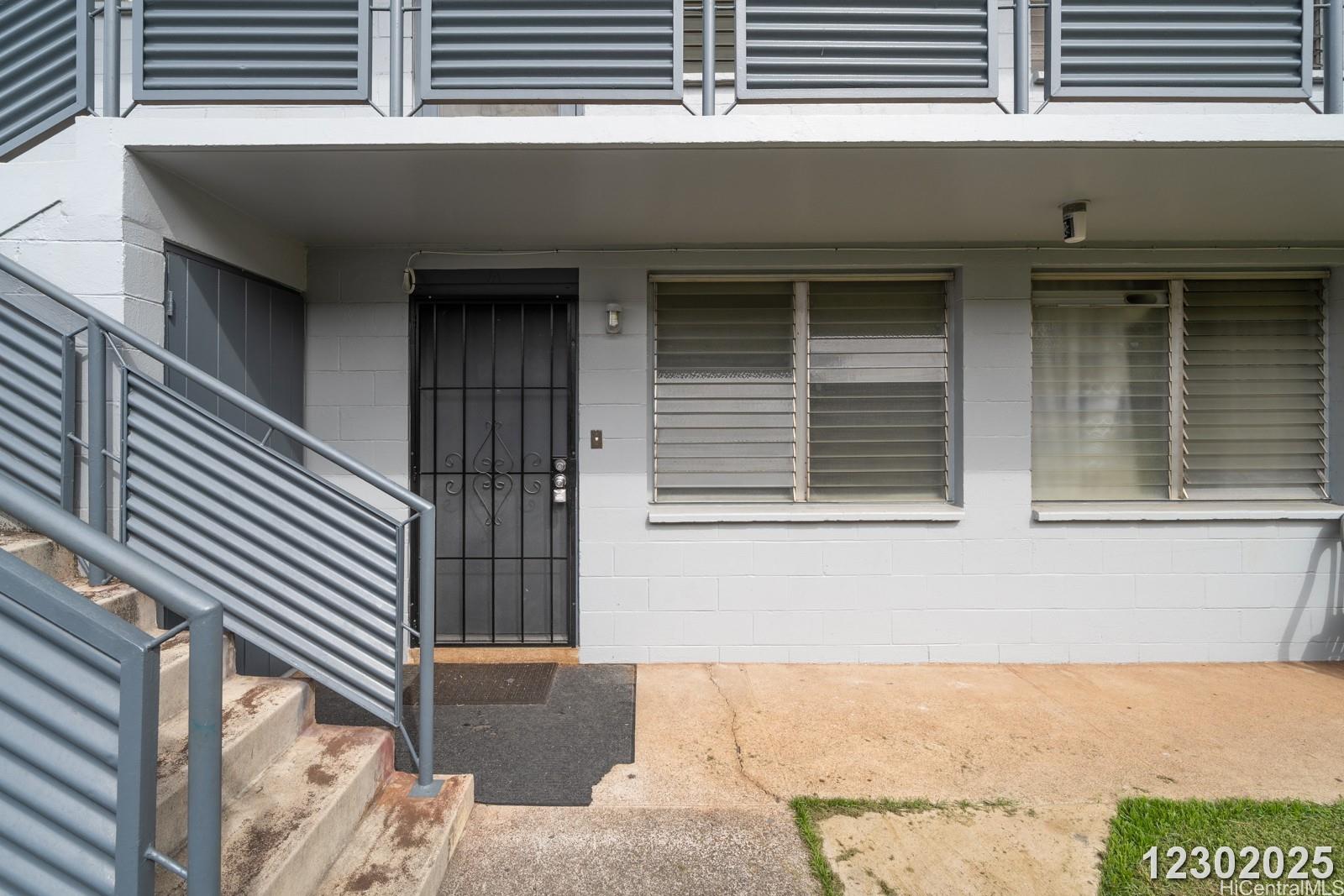 98-094 Kanuku Place Aiea - Rental - photo 2 of 20