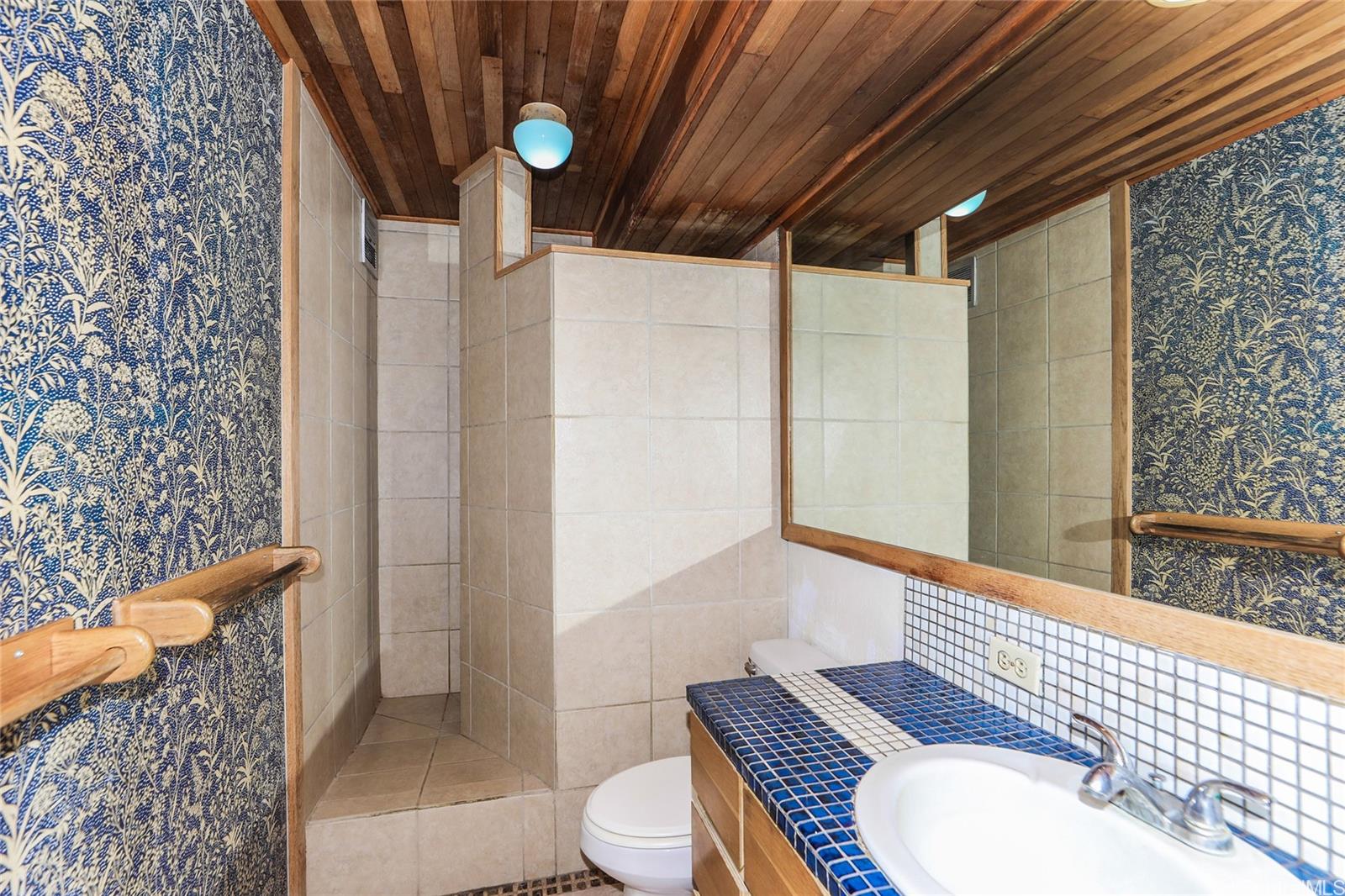 Lele Pono condo # 1503, Aiea, Hawaii - photo 20 of 25