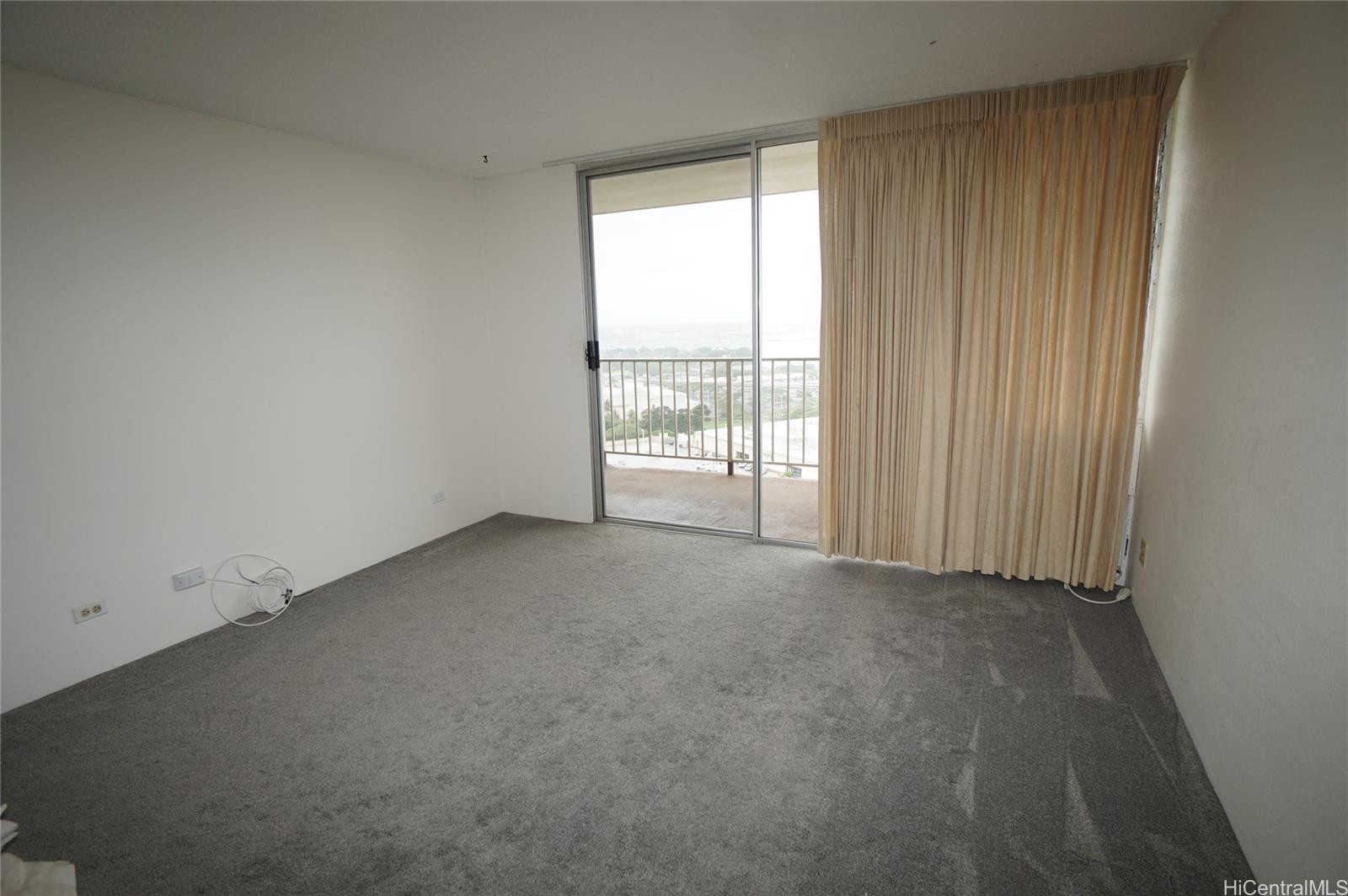 Lele Pono condo # 1706, Aiea, Hawaii - photo 3 of 4