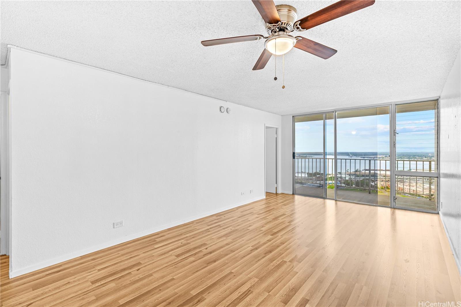 Lele Pono condo # 2208, Aiea, Hawaii - photo 2 of 25