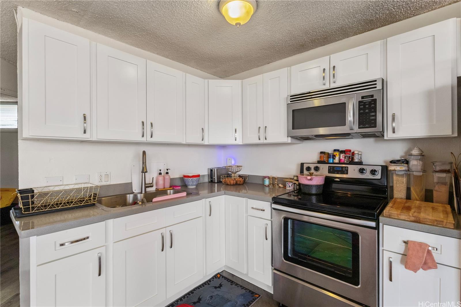 Lele Pono condo # 404, Aiea, Hawaii - photo 2 of 24