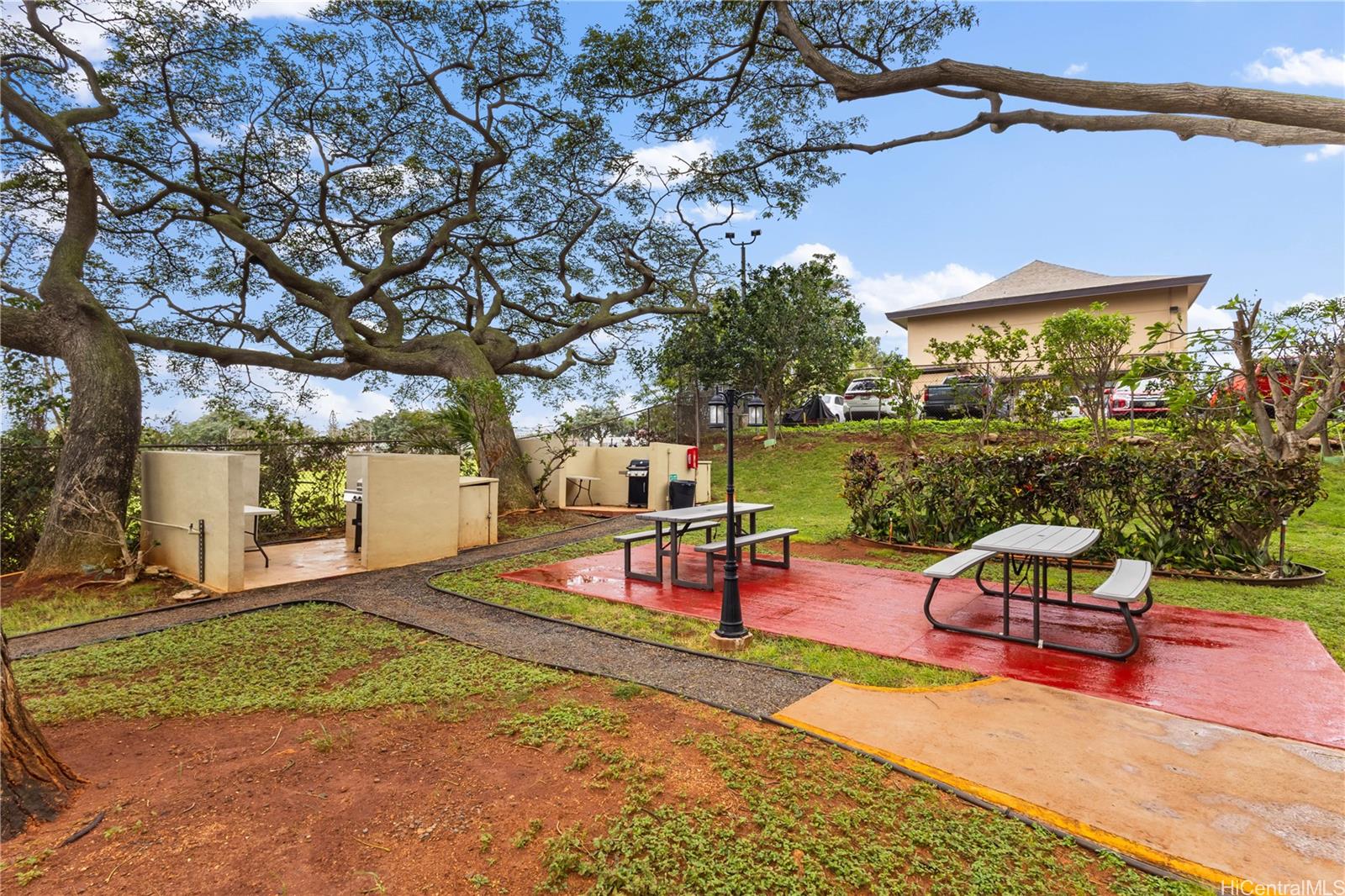 Lele Pono condo # 404, Aiea, Hawaii - photo 23 of 24