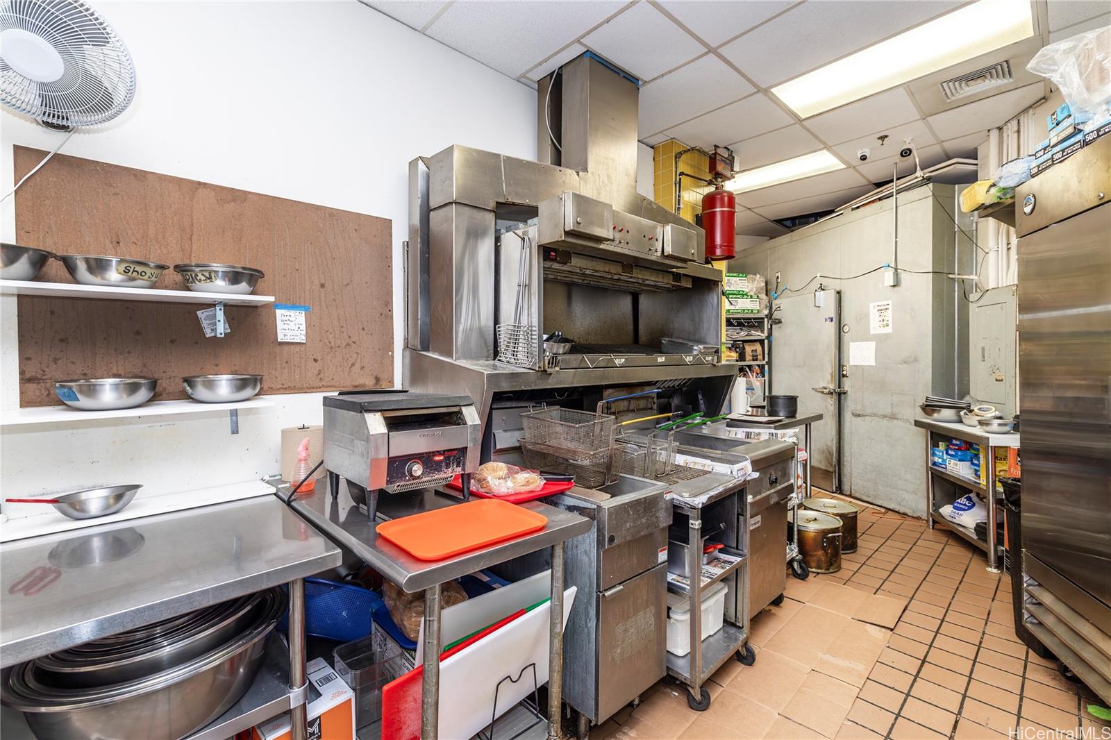 98-1005 Moanalua Road Aiea Area  - photo 3 of 12