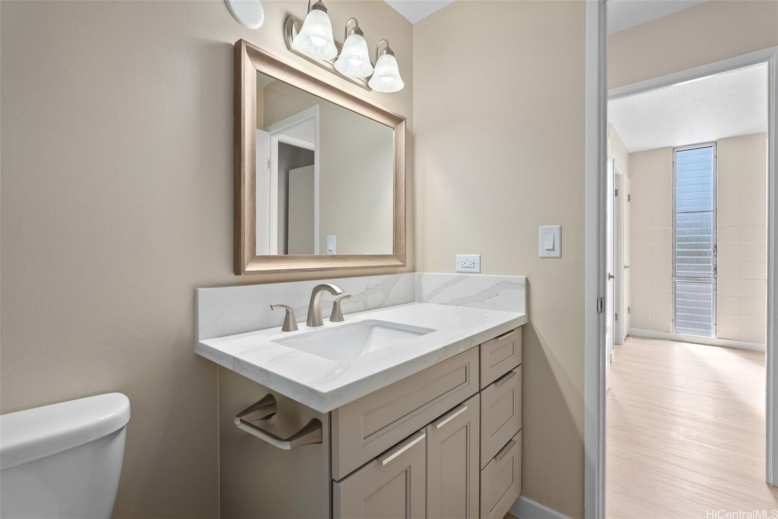 Pearl Ridge Gdns & Twr condo # 5-201, Aiea, Hawaii - photo 20 of 25