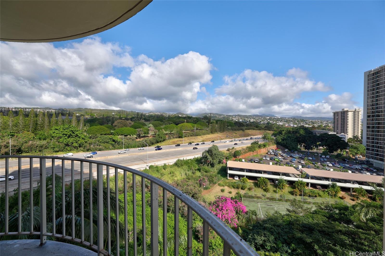 Pearl Ridge Gdns & Twr condo # 1008, Aiea, Hawaii - photo 18 of 25