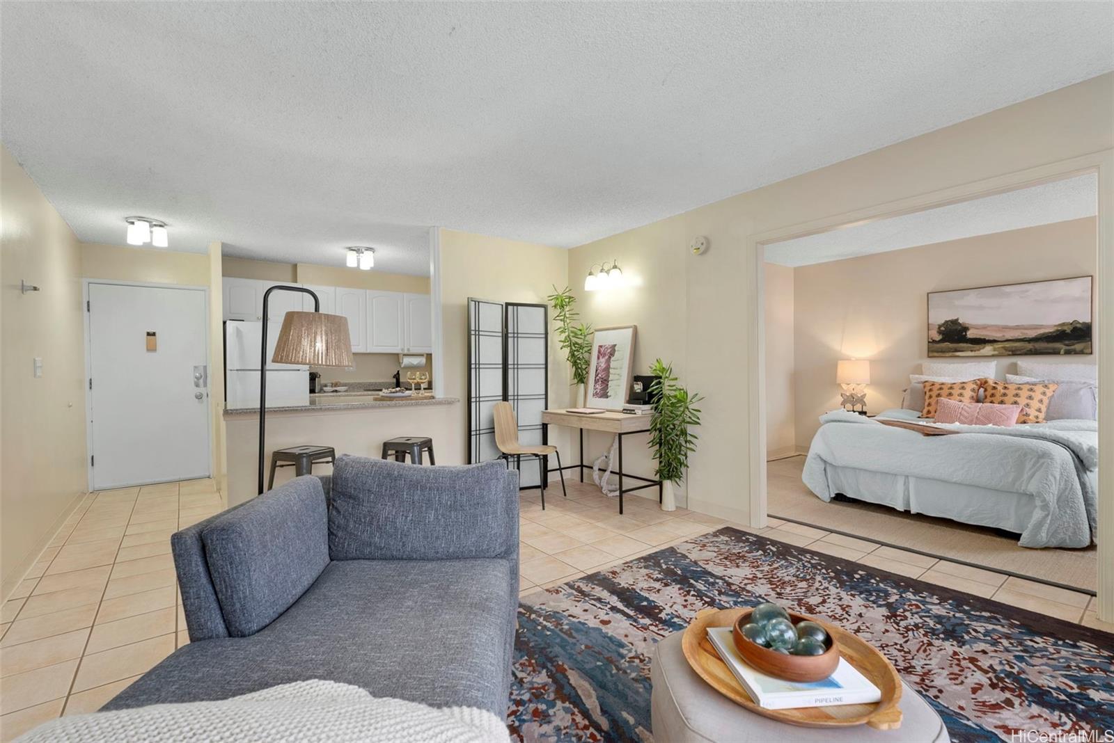 Pearl Ridge Gdns & Twr condo # 1502, Aiea, Hawaii - photo 8 of 20