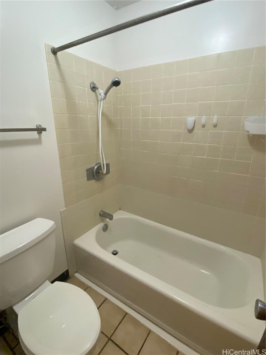 Pearl Ridge Gdns & Twr condo # 2208, Aiea, Hawaii - photo 15 of 20