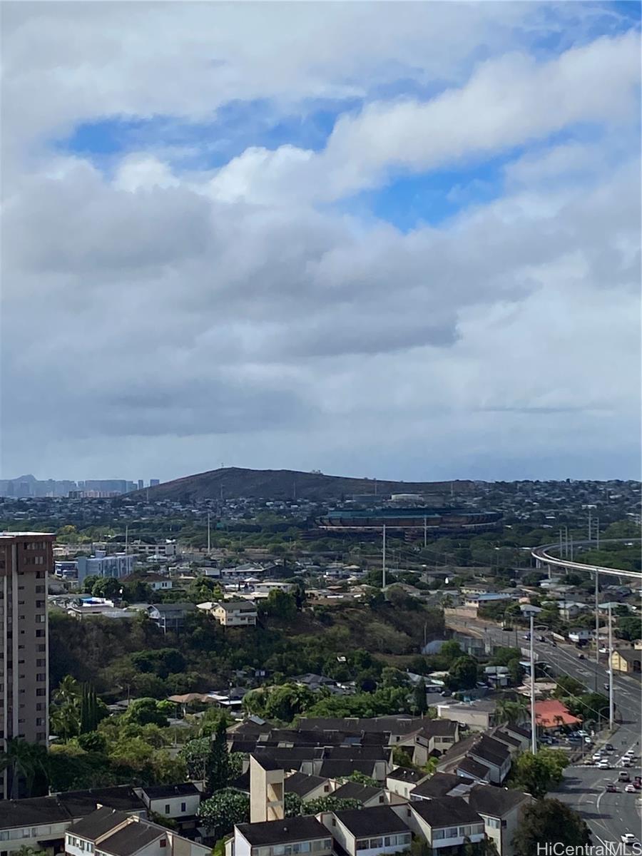 Pearl Ridge Gdns & Twr condo # 2208, Aiea, Hawaii - photo 17 of 20
