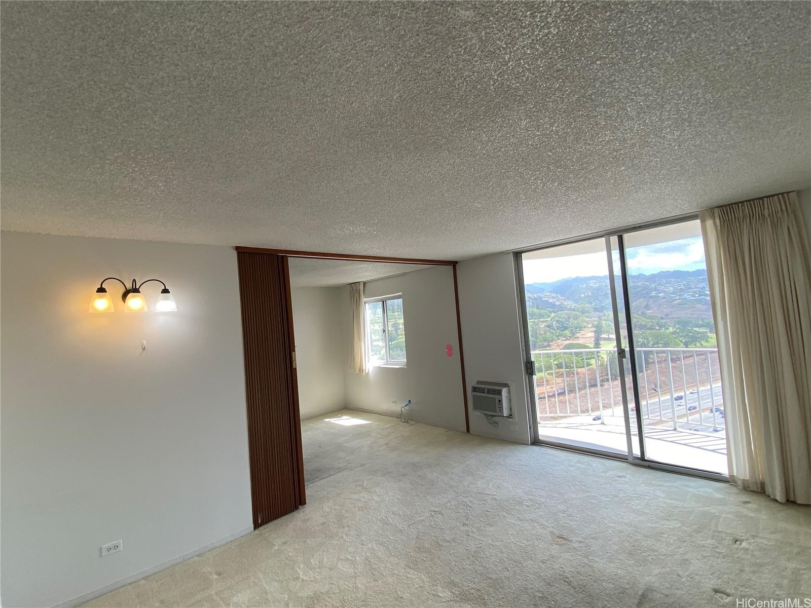 Pearl Ridge Gdns & Twr condo # 2208, Aiea, Hawaii - photo 5 of 20