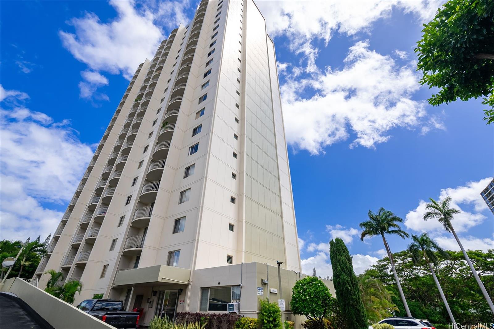 Pearl Ridge Gdns & Twr condo # 7-105, Aiea, Hawaii - photo 13 of 17