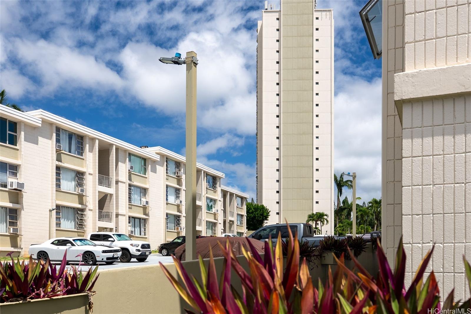 Pearl Ridge Gdns & Twr condo # 7-105, Aiea, Hawaii - photo 14 of 17