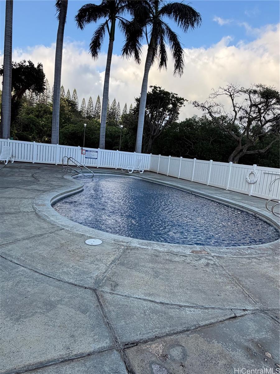 Pearl Ridge Gdns & Twr condo # 7-105, Aiea, Hawaii - photo 15 of 17