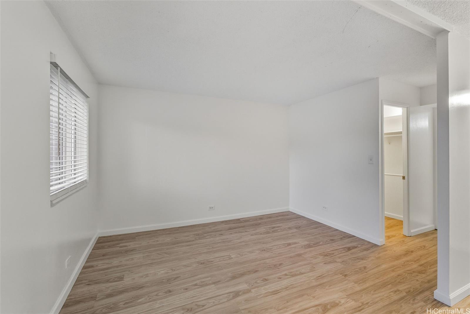 Pearl Ridge Gdns & Twr condo # 7-105, Aiea, Hawaii - photo 7 of 17