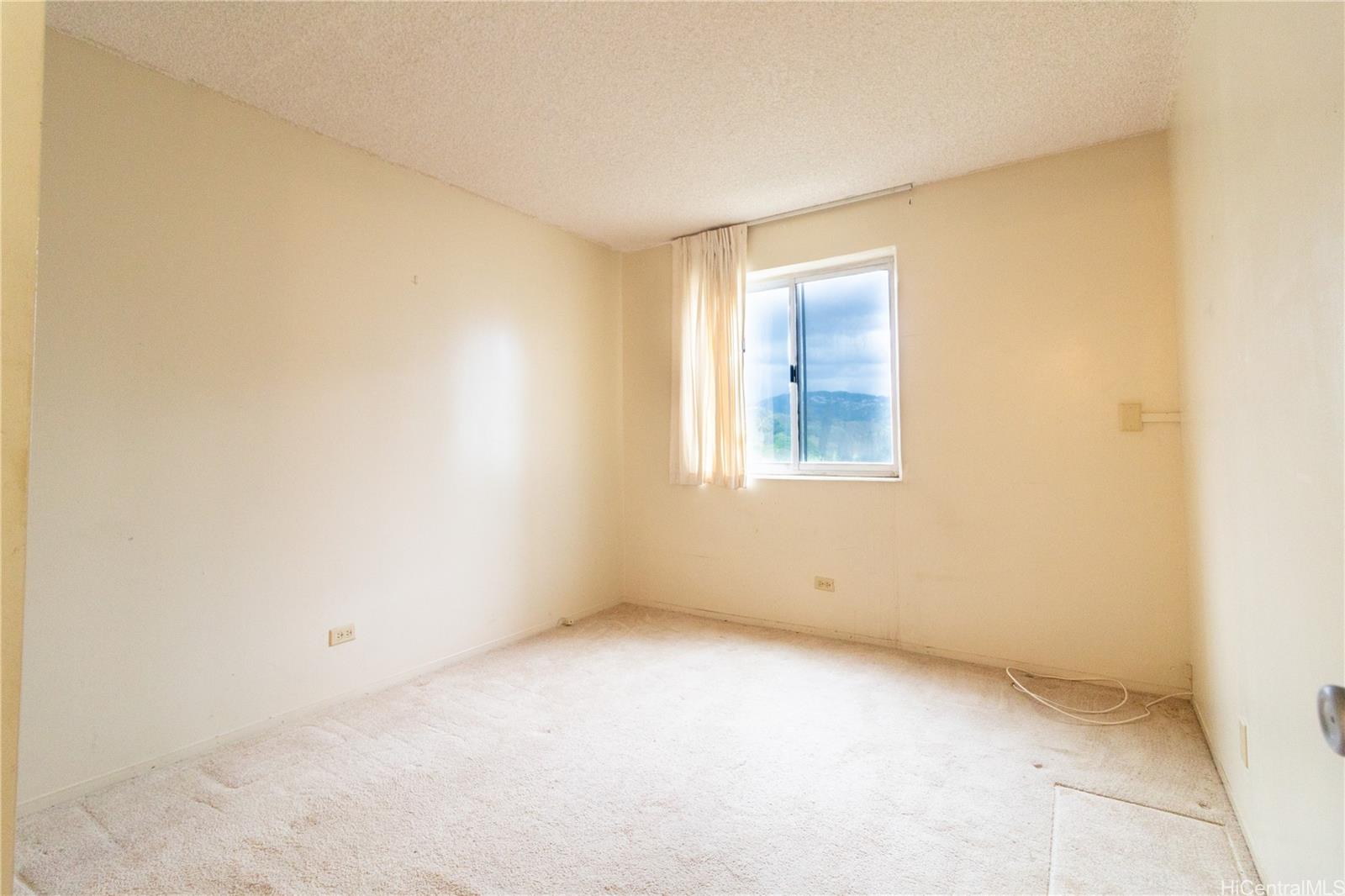 Pearl Ridge Gdns & Twr condo # 71208, Aiea, Hawaii - photo 4 of 9