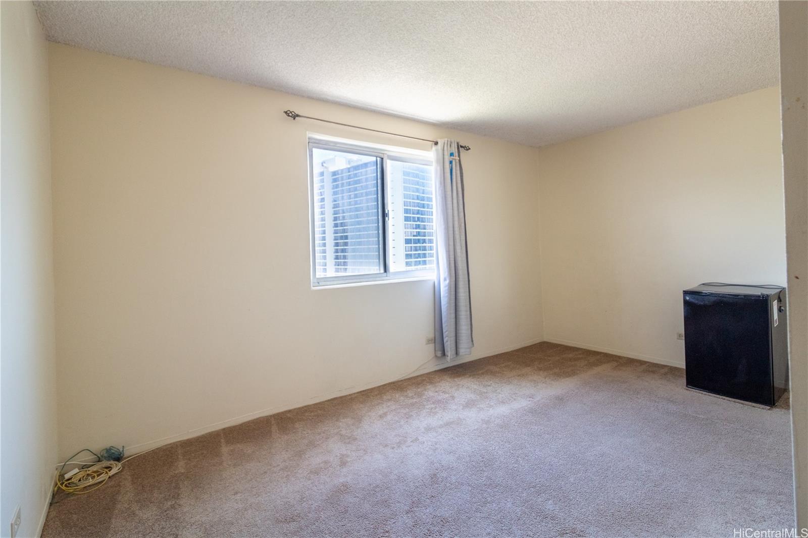 Pearl Ridge Gdns & Twr condo # 71208, Aiea, Hawaii - photo 5 of 9