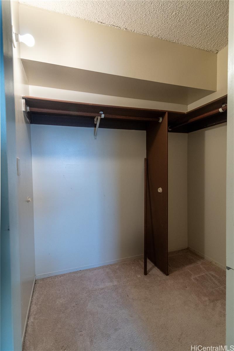 Pearl Ridge Gdns & Twr condo # 71208, Aiea, Hawaii - photo 6 of 9