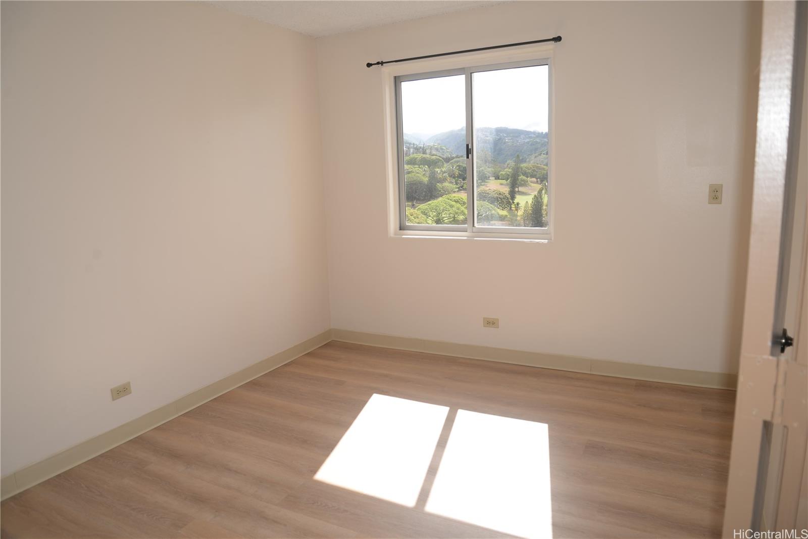 Pearl Ridge Gdns & Twr condo # 7-1706, Aiea, Hawaii - photo 12 of 23